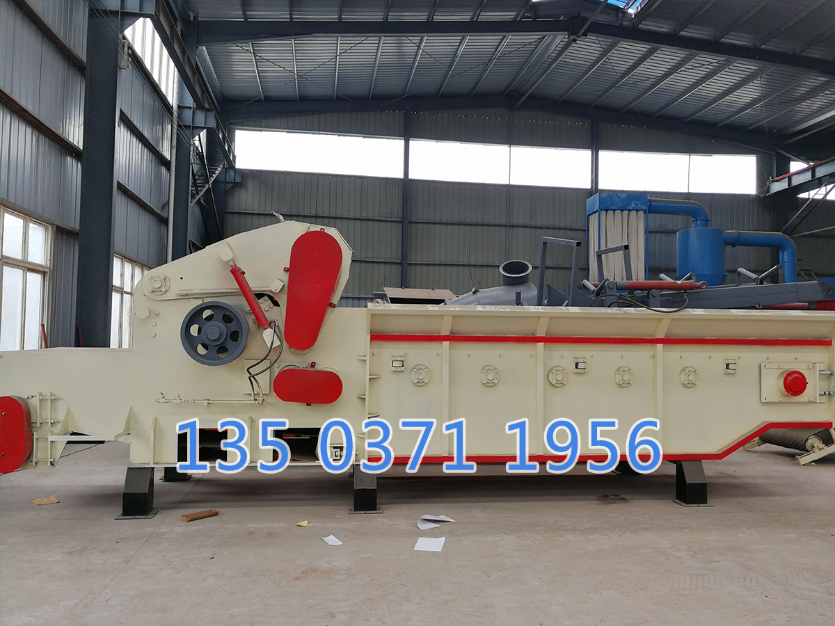 破碎機粉碎木材